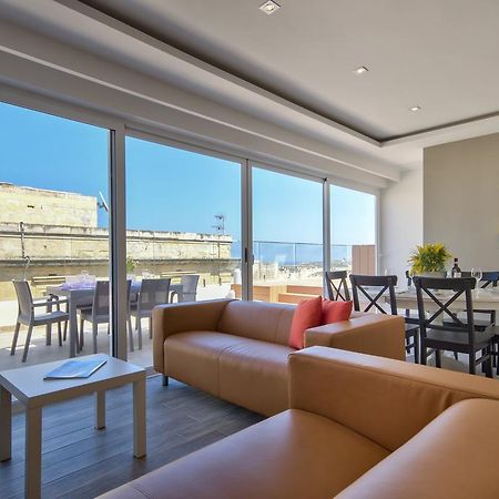 Valletta Luxe 3-Bedroom Duplex Penthouse With Sea View Terrace And Jacuzzi Exterior foto